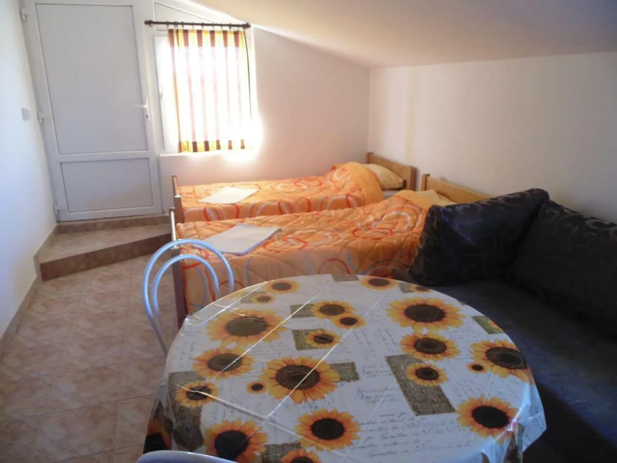 Apartman Ivana Vir 0*,  Croatia