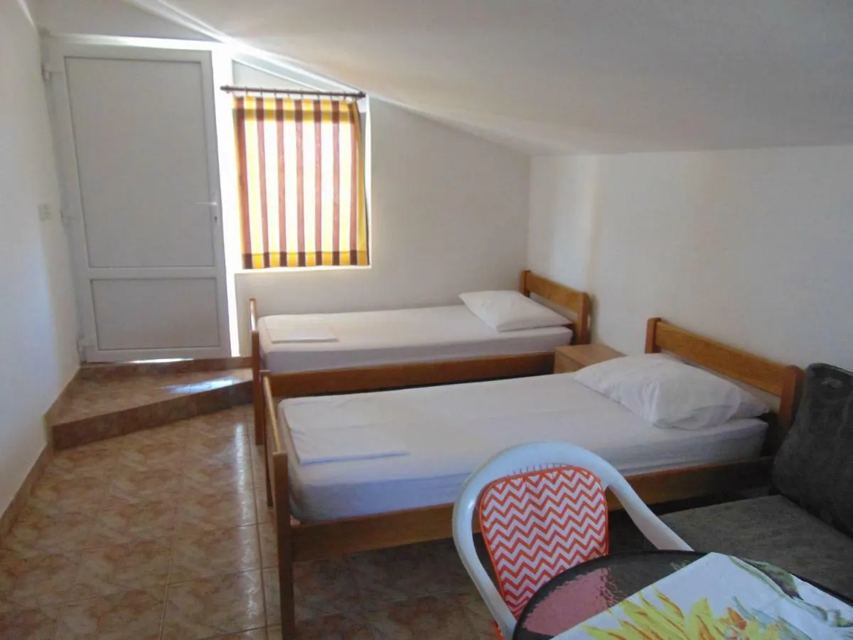 Apartment Apartman Ivana Vir Croatia